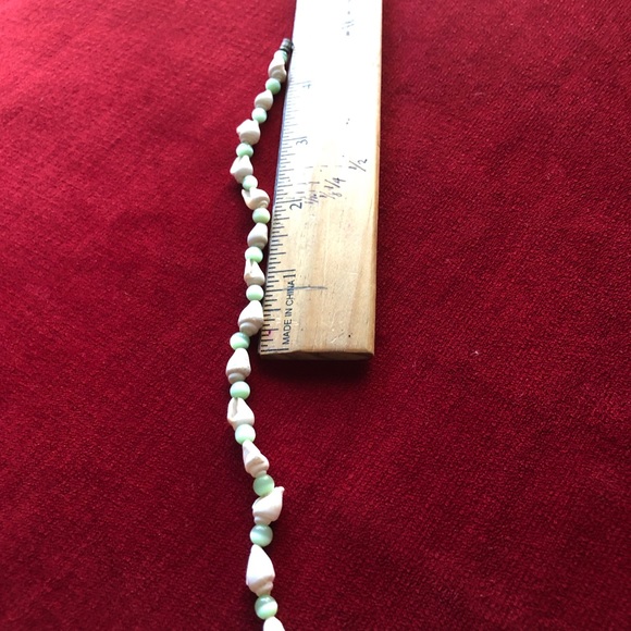 Hawaiian shell necklace approx 17” - Picture 5 of 5